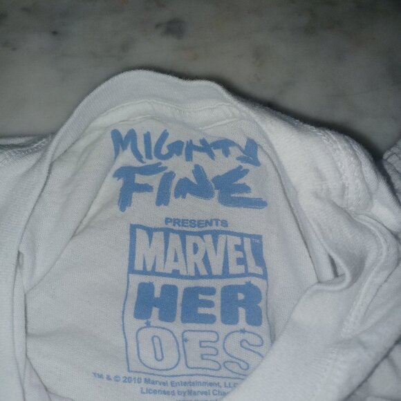 Mighty Fine Marvel Spiderman Tee S White Red Blue - Picture 4 of 4